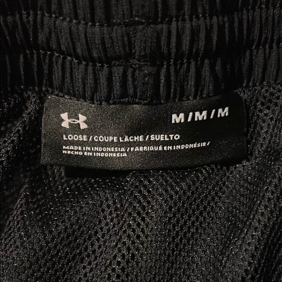 Under Armour Black Athletic Pants - Picture 2 of 4